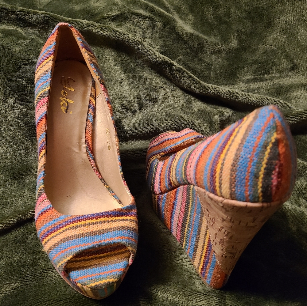Platforms shoes